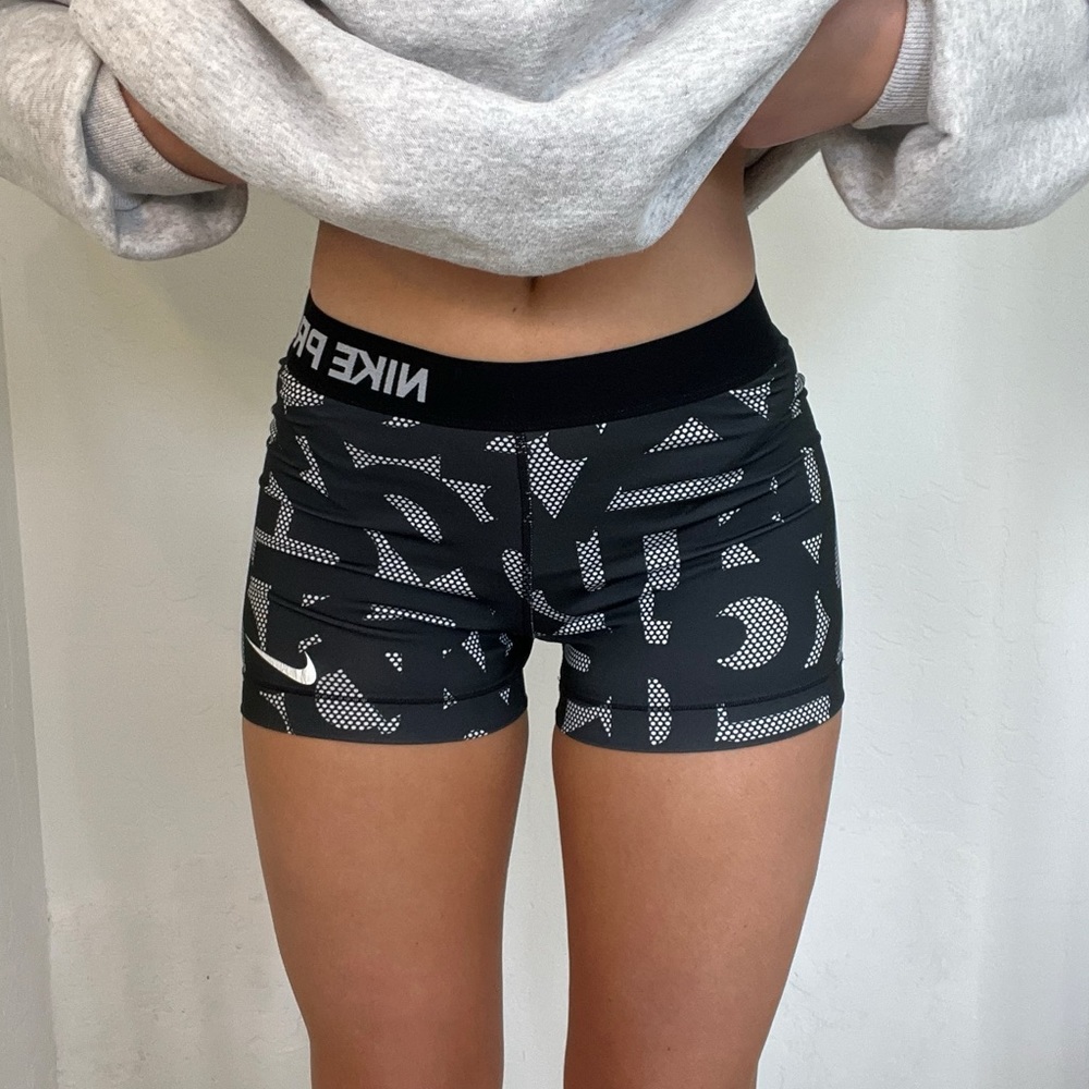 nike pro